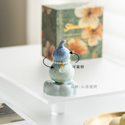 Jingdezhen Taoyang New Village Internet Celebrity Style Rotating Gourd Crystal Ceramic Ornament Tea Pet, Fresh and Cute, Suitable for Gifting