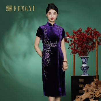 
Fengxi counter's same style embroidered improved velvet cheongsam