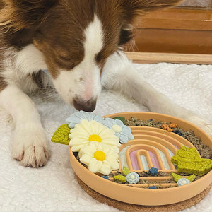 
Pet silicone slow-eating bowl cat dog feeding bowl licking pad slow-eating educational enrichment toy suction cup prevent overturning