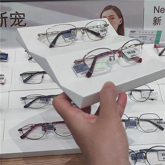 
White painted glasses frame display stand myopia glasses sunglasses display props Zhongdao counter decoration background steps