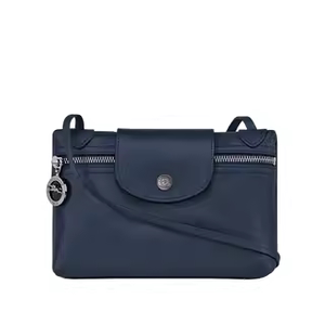 
2025 New Large Capacity Small Square Bag Crossbody Bag Women’s Cosmetic Bag Lunch Box Bag (No Returns Without Quality Problems)