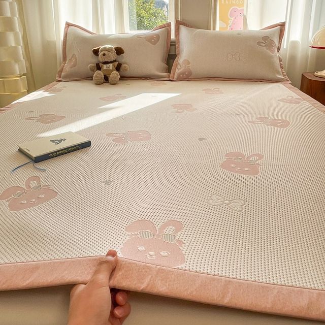 
Category A maternal and infant grade icedoudou mat three-piece set summer ice silk mat student dormitory single summer children's mat