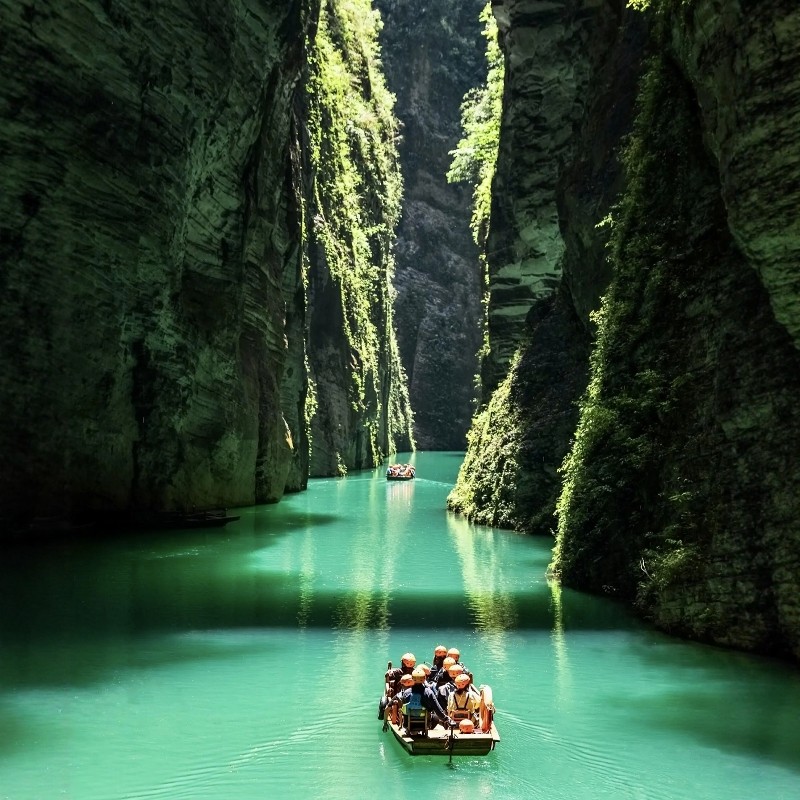 【30人团品质游】恩施3日游|赠换装|赠双夜景|梭布垭+屏山+大清江