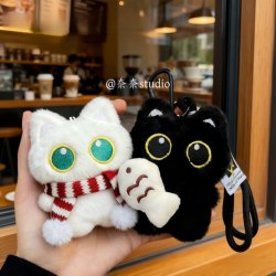 Cute and Adorable Plush Toy of a Big-Eyed Black Cat Holding a Small Fish, Couple Bag Pendant, Creative Apple-Shaped Little Black Cat Keychain