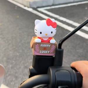 
Hellokitty electric car ornaments that shake your head Katie electric car handle DIY decoration accessories