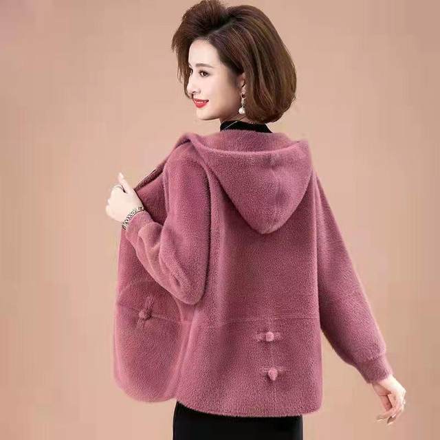 Mom's autumn and winter thick mink hooded jacket for women's short top for middle-aged and elderly noble and fashionable zippered cardigan
