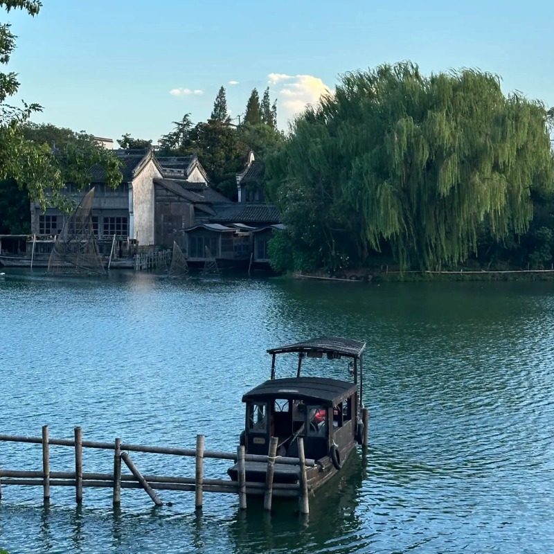 上海出发+苏州+杭州+乌镇5日纯玩跟团游王牌双水乡姑苏名园5钻