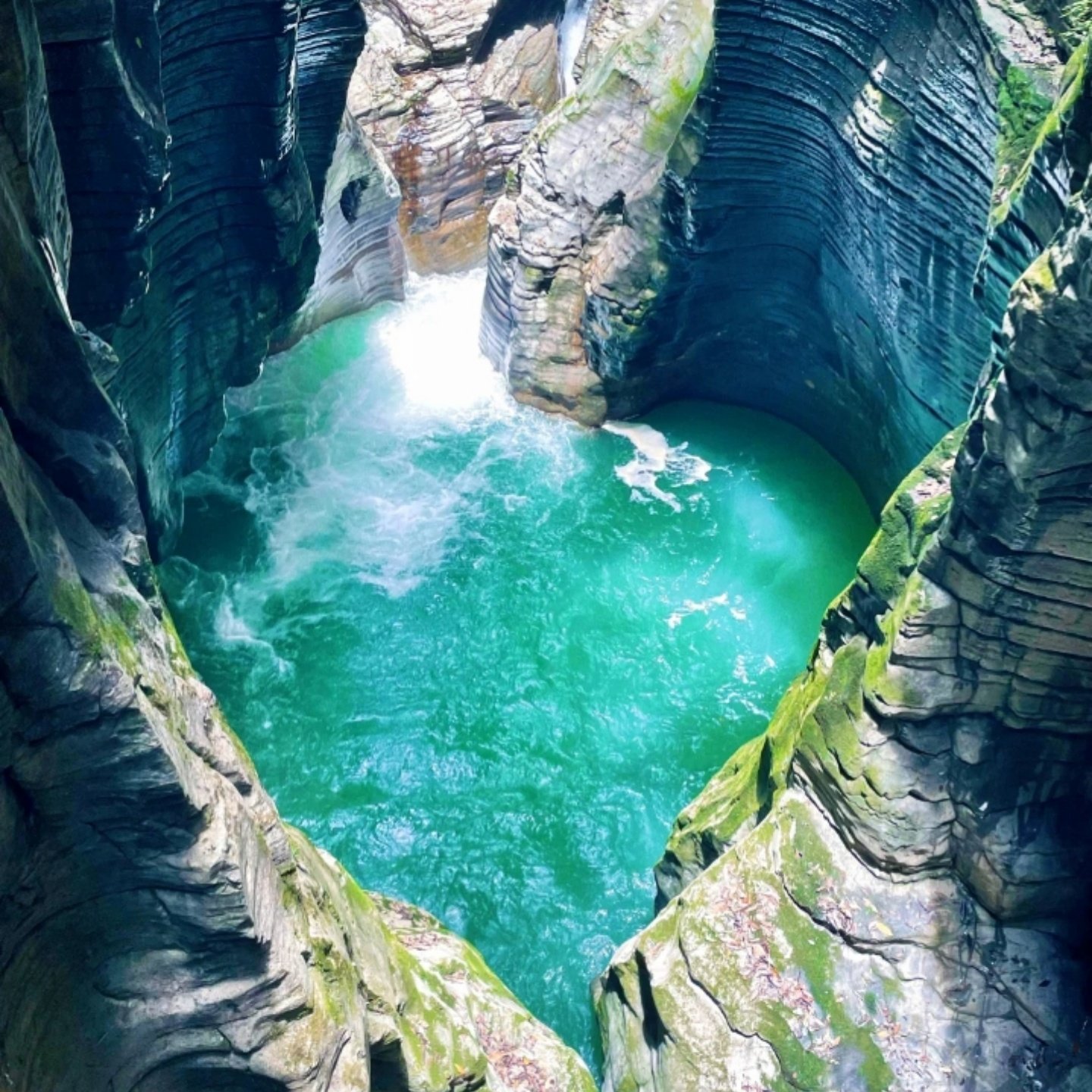 湖北恩施小团5天4晚纯玩恩施大峡谷云龙地缝七星寨女儿城蝴蝶岩