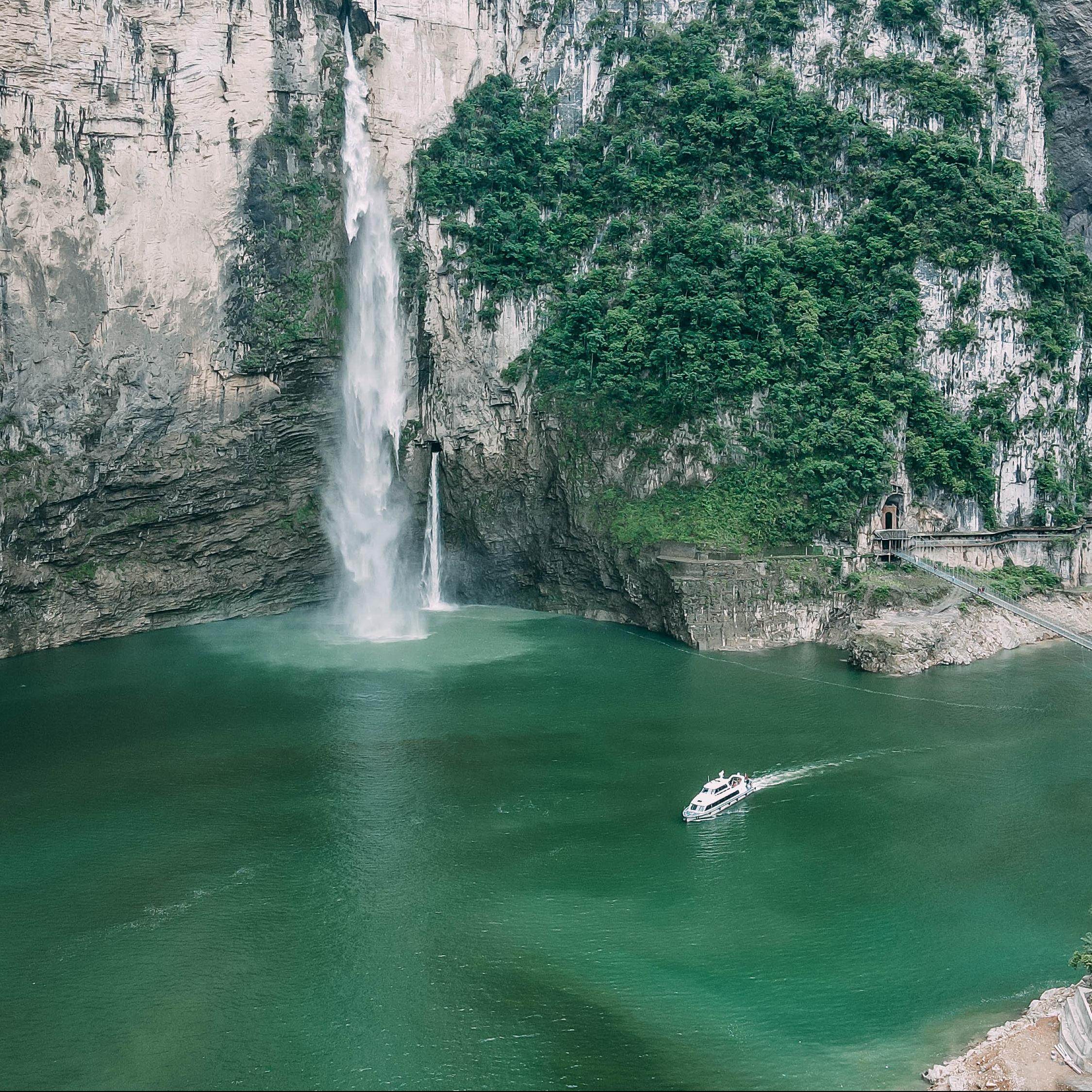 恩施大清江一日游【自营直通车+可接送可充电可躺2+1保姆车】