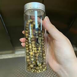 Agarwood Incense Jar, Moisture-Proof Sealed Jar for Cultural Artifacts, Incense Bottle, Buddhist Bead Bracelet Storage Box, Walnut Display Bottle, Flower Tea Bottle