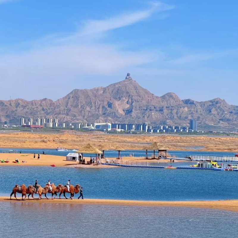 银川-内蒙梦幻大峡谷+乌海湖一日游银川市区上门接