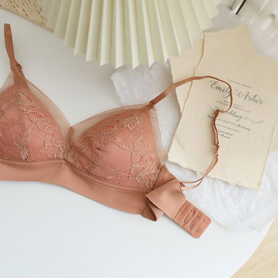 
French lace bra, summer thin, no steel ring, adjustable shoulder straps, back snap buckle, traceless girls' simple inner
