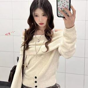 
One-length sweater 2025 autumn and winter new niche French design soft and comfortable pullover top knitted sweater for women