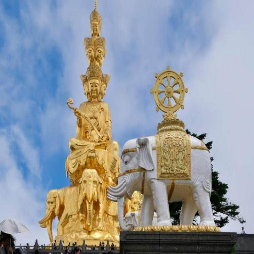 成都+九寨沟+黄龙+峨眉山7日6晚跟团游游 | 成都出发