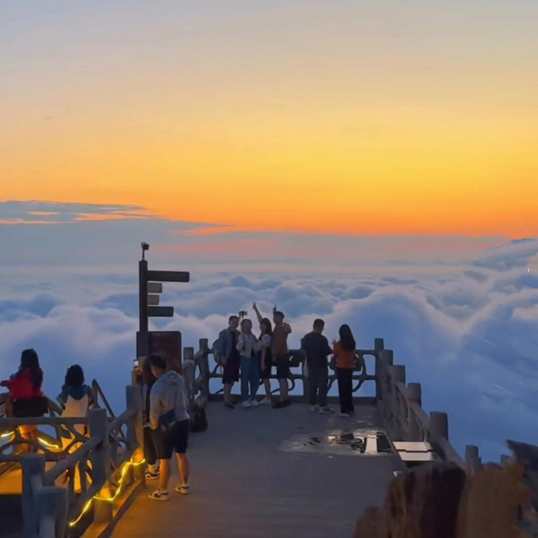 湖南旅游郴州3天2晚私家团 高椅岭/莽山五指峰/东江湖/白廊环湖路