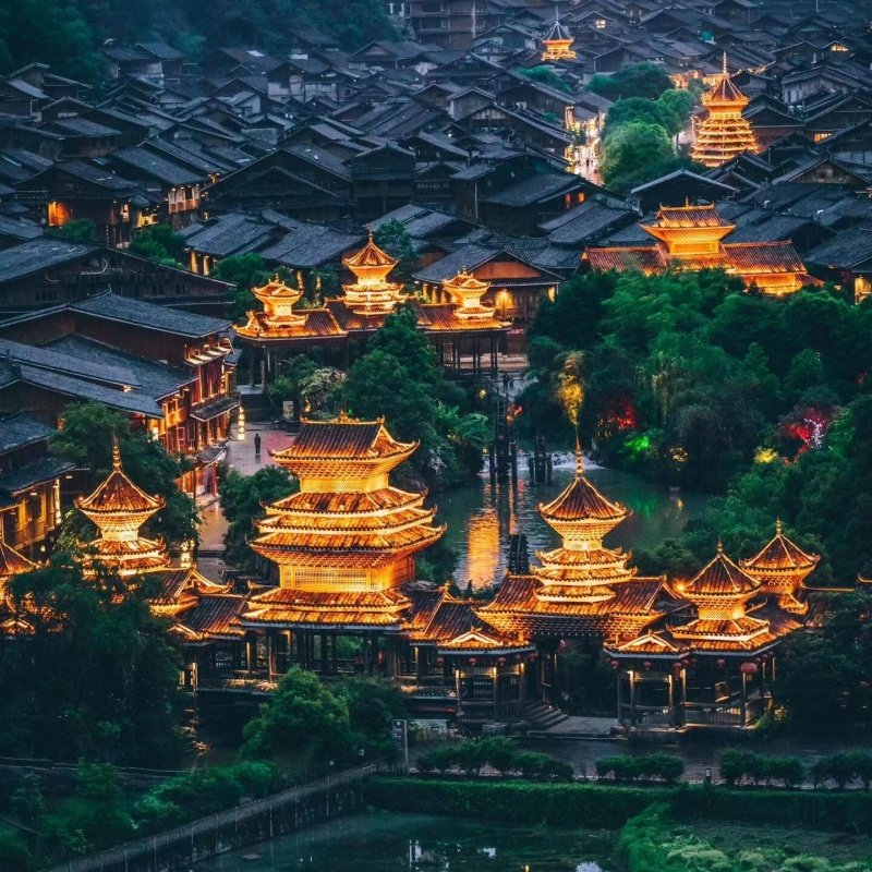 贵州旅游2-6人团4日游 肇兴侗寨大小七孔加榜梯田岜沙苗寨扎染B线