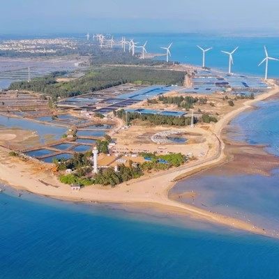 湛江徐闻雷州2日游2-6人团菠萝的海南极村灯楼角盐田古城包车旅游