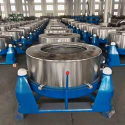 Three-Legged Large-Scale Food and Vegetable Industrial Dehydrator, Iron Crumbs, Aluminum Crumbs, Stainless Steel Oil Spinner, Centrifugal Machine, Dryer