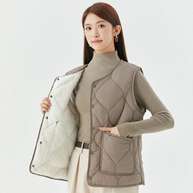 Autumn and winter middle -aged and elderly ladies down cotton vest warming vests large size thickened plus mater
