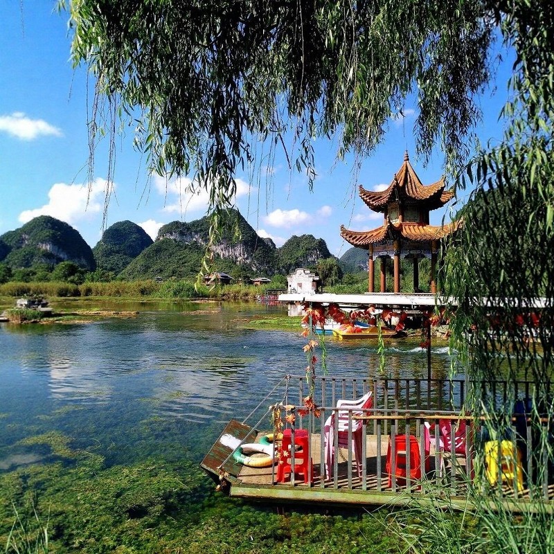 广州往返广西+德天跨国瀑布+峒那屿湾+靖西鹅泉+崇左太平古城3天