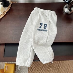 
Boys autumn suit 2025 new baby girl spring and autumn G long-sleeved suit T-shirt children's sweatpants two-piece set