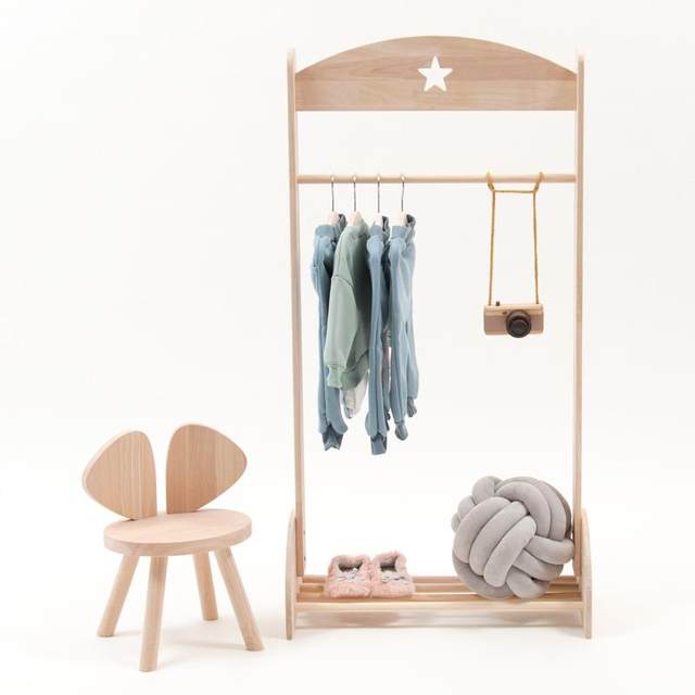 
Bolin Nordic style children's room decoration solid wood floor-standing star clothes hanger children's clothing mother and baby store shooting props