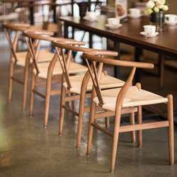Simple modern designer chair braided rope chair solid wood braided rope Y chair Western restaurant cafe table and chair combination