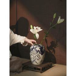 Large lotus hand-painted retro blue and white porcelain storage jar new Chinese style living room entrance cabinet model room vase ornaments