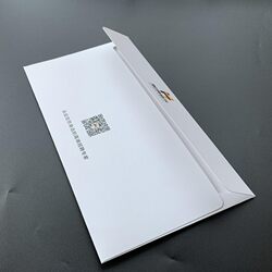 Envelopes are customized and printed. Invitation cards, corporate custom logos, company customization, thickening and customization according to drawings.