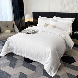 Homestay thickened white duvet cover sheet four-piece set hotel guesthouse bedding complete set bedding