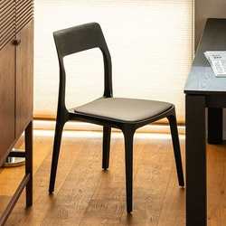 Italian light luxury retro solid wood gentleman's chair cafe bar chair simple high-end designer leisure chair