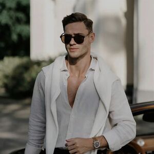 
Original cabinet goods! Cabinet 8300! Liquid ammonia linen! Anti-wrinkle and cold silk! High-end long-sleeved shirt for men in summer