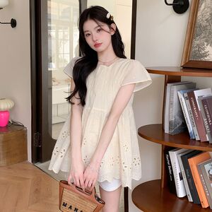 
Maternity embroidered short-sleeved shirt for summer outer wear, loose slimming suit, loose, sweet and versatile bottoming three-point shorts