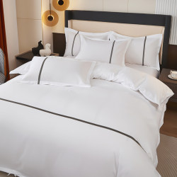 Four-piece hotel bedding set, B&B style white bed sheet, quilt cover, quilt cover, six-piece set