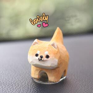 
Solid wood carved Shiba Inu mini dog orange cat gift Siamese cat handmade decoration dashboard car ornament cute