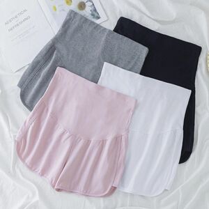 Pregnant women's summer belly-support leggings for summer pregnancy pants wearing sports shorts fashionable and versatile hot pants three-quarter pants
