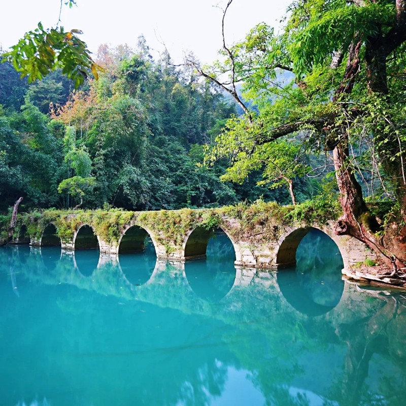 15人纯玩小团 含高铁 贵州旅游黄果树荔波西江梵净山6天5晚跟团游
