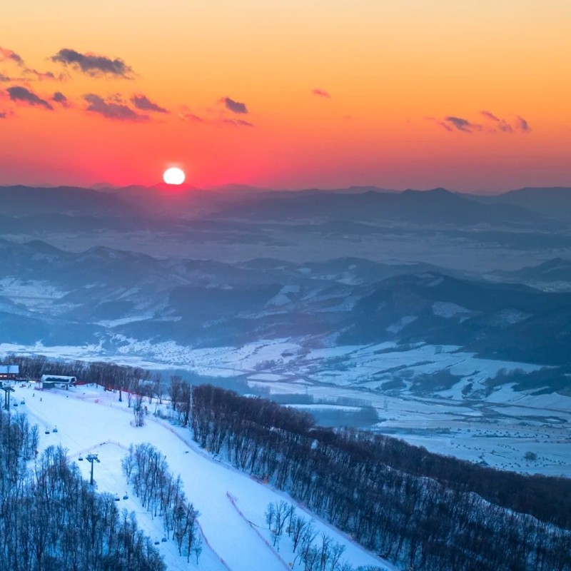 【纯玩含机票】吉林旅游延吉长白山二道白河温泉滑雪6天5晚跟团游