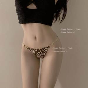
Seamless leopard print underwear women's emotional tone pure desire pure cotton antibacterial crotch ice silk thin style Japanese low waist 2024 new style