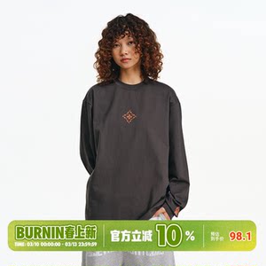 
BURNIN* small flame dart chest long-sleeved T-shirt for men and women, simple American street casual loose top, versatile