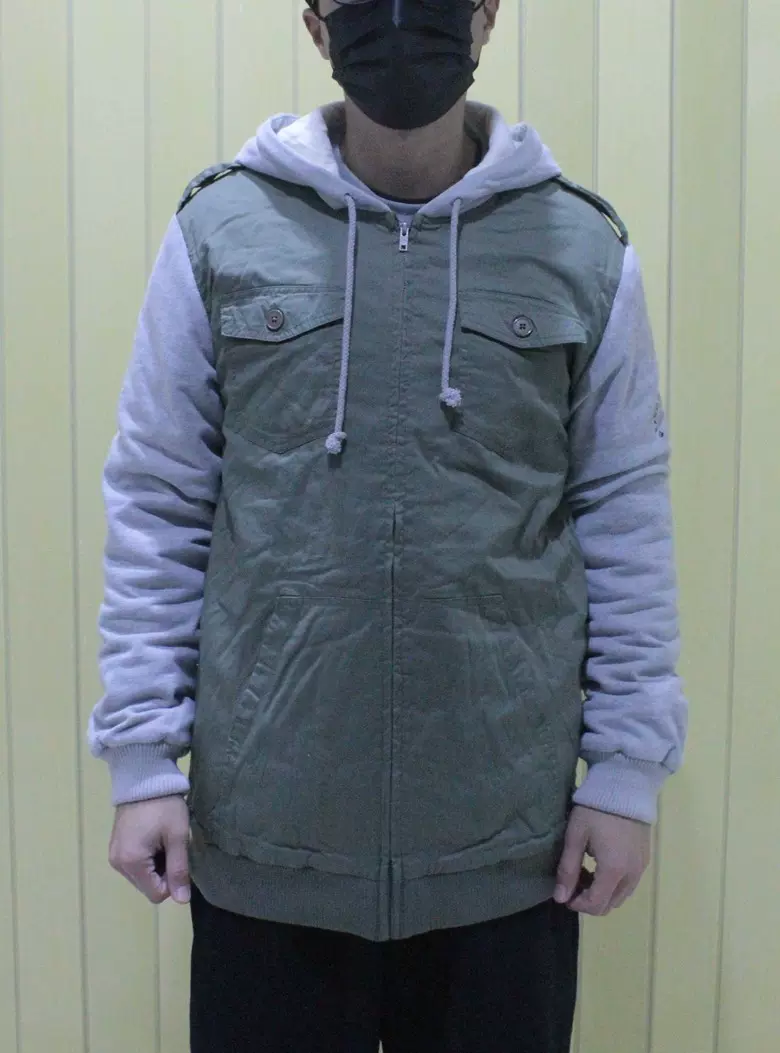 特价198元！VONZIPPER外套(欧码L）吊牌价119澳元相当于598人民币