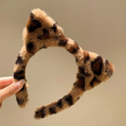 Cute Leopard Print Cat Ear Plush Headband for Women, Winter Face Washing, Special for Applying Facial Masks, Does Not Pull on Hair, Hair Accessory Headband