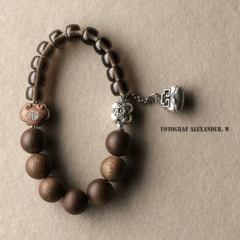 本物保証天然正品の黑油古料沈香木の216手串 本物保証天然正品の黑油古料沈香木の216手串