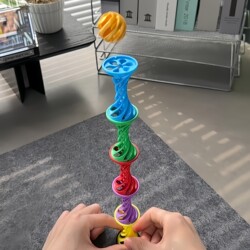 3D Printed Toy That Travels through Space, Can Spiral Infinitely, Seven-Color Ejecting Balls, New and Unique Ornament for Boys and Girls