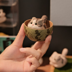 Original Purple Clay Tea Pet Gift from Xiao Ma Yi Ming, Cute Cat-Themed Office Desk Tea Table Decoration