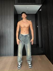 
JZD [Versatile Pants] Spring American Retro Washed Distressed Jeans Small Straight Leg Slim Casual Pants for Men