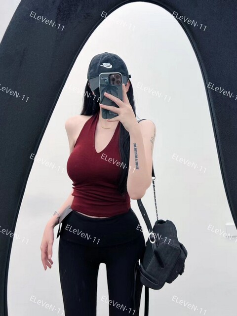 With chest pad~Showing body sexy halter neck hanger vest V-neck inside and outside wearing tight backless top new style