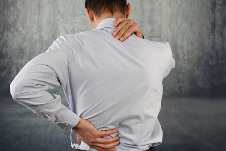 腰酸背痛四肢无力练习这个动作缓解疲劳