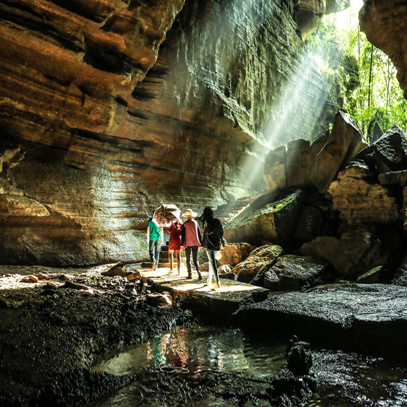 恩施旅游一日游 梭布垭石林土司城 莲花寨磨子沟 可升2-12人小团