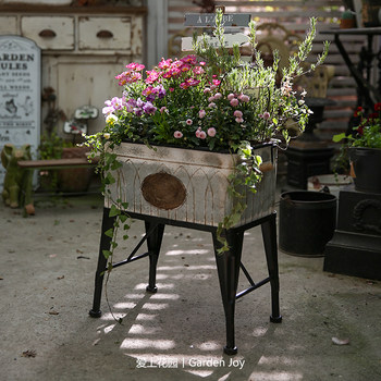 Home Furnishing Iron Distressed Storage Box Storage Basket